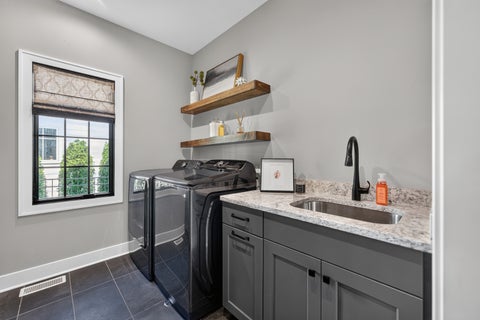 Tiny photo for 406 S River Lane, Geneva, IL 60134 (MLS # 12759938)