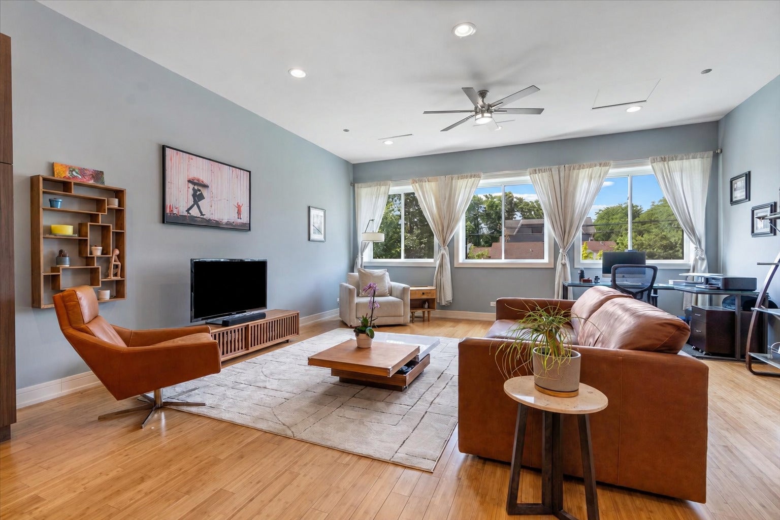 1101 Dodge Avenue 204
