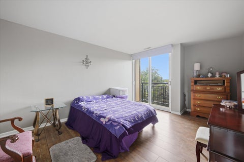 Tiny photo for 6020 Oakwood Drive #4A, Lisle, IL 60532 (MLS # 12758073)