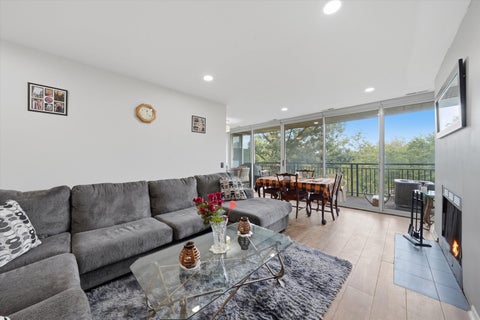 Tiny photo for 6020 Oakwood Drive #4A, Lisle, IL 60532 (MLS # 12758073)
