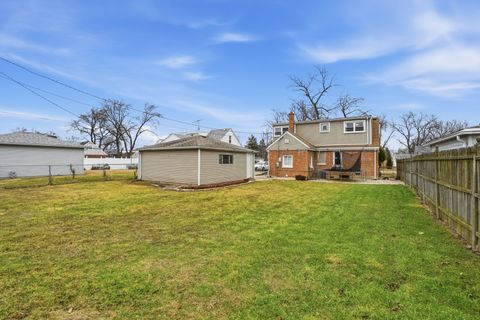 Tiny photo for 10906 Mcvicker Avenue, Chicago Ridge, IL 60415 (MLS # 12574704)