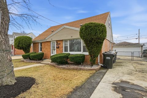 Tiny photo for 10906 Mcvicker Avenue, Chicago Ridge, IL 60415 (MLS # 12574704)