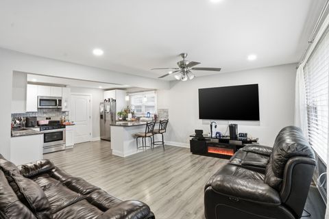 Tiny photo for 10906 Mcvicker Avenue, Chicago Ridge, IL 60415 (MLS # 12574704)