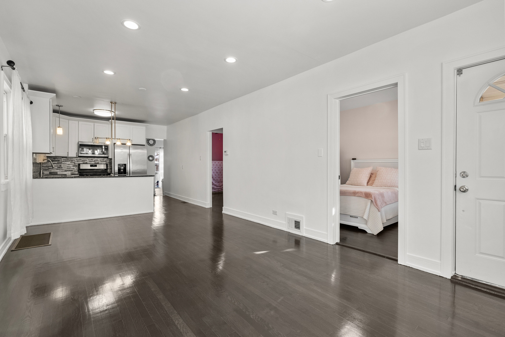 9133 S Racine Avenue