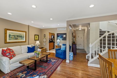 Tiny photo for 1930 N Larrabee Street, Chicago, IL 60614 (MLS # 12625627)