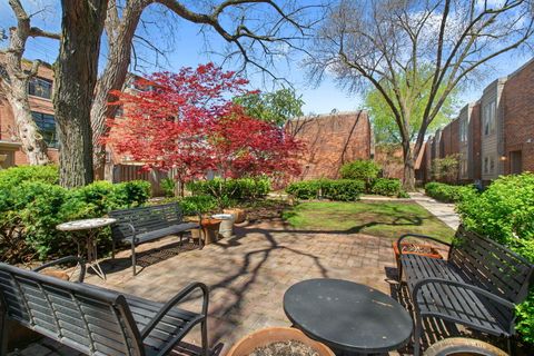 Tiny photo for 1930 N Larrabee Street, Chicago, IL 60614 (MLS # 12625627)