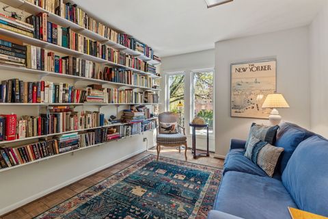 Tiny photo for 1930 N Larrabee Street, Chicago, IL 60614 (MLS # 12625627)