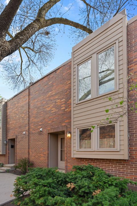 Tiny photo for 1930 N Larrabee Street, Chicago, IL 60614 (MLS # 12625627)