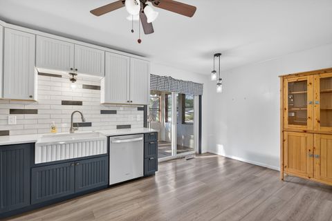 Tiny photo for 3915 Maple Avenue, McHenry, IL 60050 (MLS # 12594318)