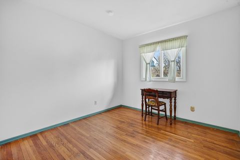 Tiny photo for 3915 Maple Avenue, McHenry, IL 60050 (MLS # 12594318)