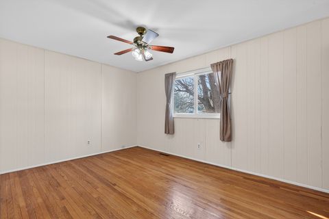 Tiny photo for 3915 Maple Avenue, McHenry, IL 60050 (MLS # 12594318)