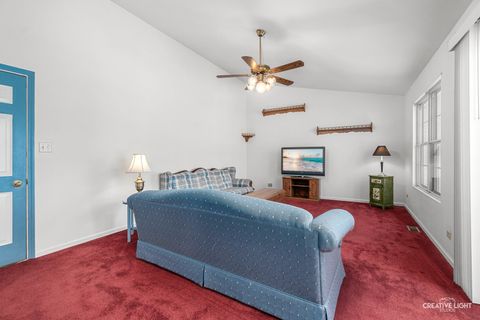 Tiny photo for 6 Dartmouth Court, Streamwood, IL 60107 (MLS # 12544078)