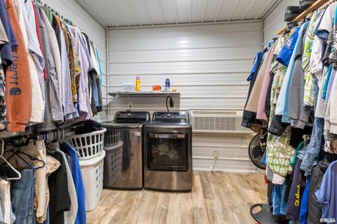 Tiny photo for 221 E Gore Street, Goreville, IL 62939 (MLS # EB460587)