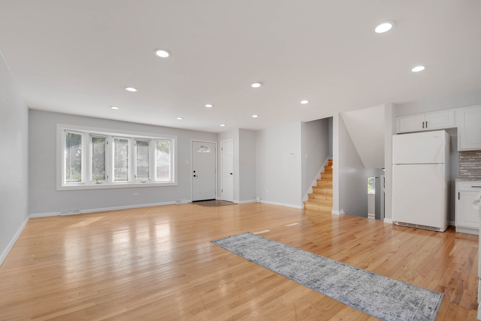 8808 S 85th Court