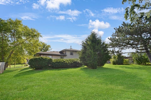 Tiny photo for 8808 S 85th Court, Hickory Hills, IL 60457 (MLS # 12747970)