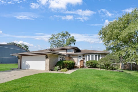 Photo of 8808 S 85th Court, Hickory Hills, IL 60457 (MLS # 12747970)