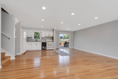 Tiny photo for 8808 S 85th Court, Hickory Hills, IL 60457 (MLS # 12747970)