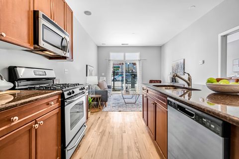 Tiny photo for 1351 S Halsted Street #106, Chicago, IL 60607 (MLS # 12587325)