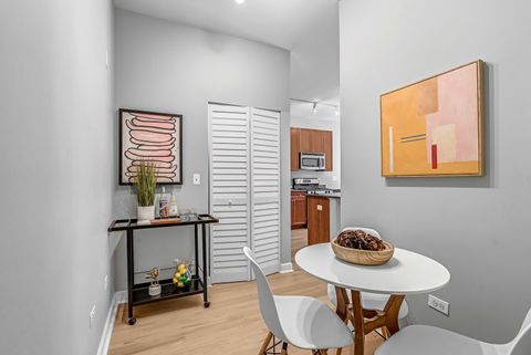 Tiny photo for 1351 S Halsted Street #106, Chicago, IL 60607 (MLS # 12587325)