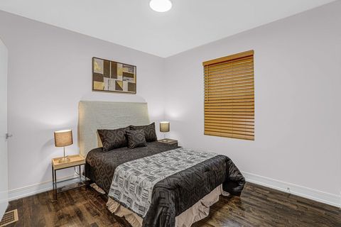 Tiny photo for 812 S Kilbourn Avenue, Chicago, IL 60624 (MLS # 12581649)