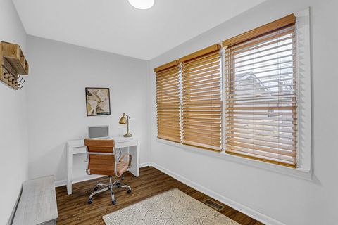 Tiny photo for 812 S Kilbourn Avenue, Chicago, IL 60624 (MLS # 12581649)