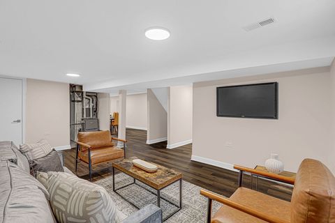 Tiny photo for 812 S Kilbourn Avenue, Chicago, IL 60624 (MLS # 12581649)