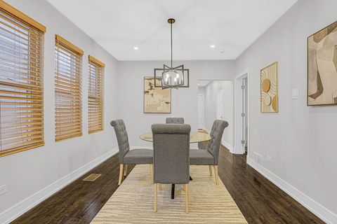 Tiny photo for 812 S Kilbourn Avenue, Chicago, IL 60624 (MLS # 12581649)