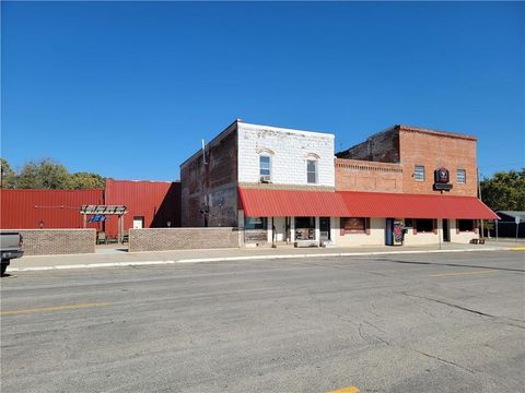 Mixed Use in Windsor IL 1000 Maine Street.jpg