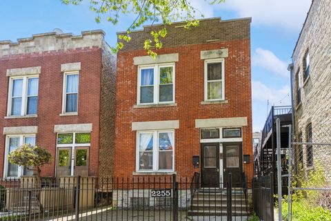 2255 W Erie Street Chicago IL 60612