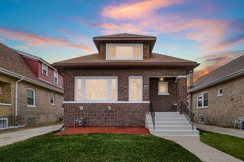 Photo of 2114 S 10th Avenue, Maywood, IL 60153 (MLS # 12581743)