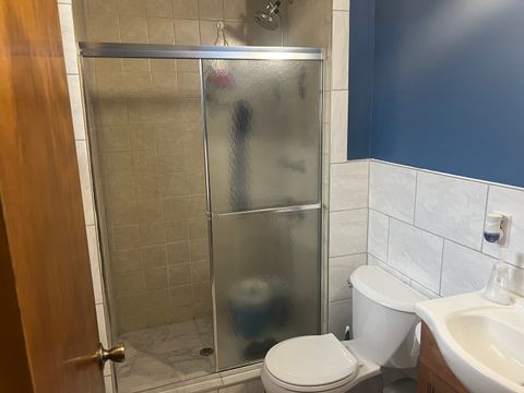 Tiny photo for 1517 W Lunt Avenue #1A, Chicago, IL 60626 (MLS # 12545647)