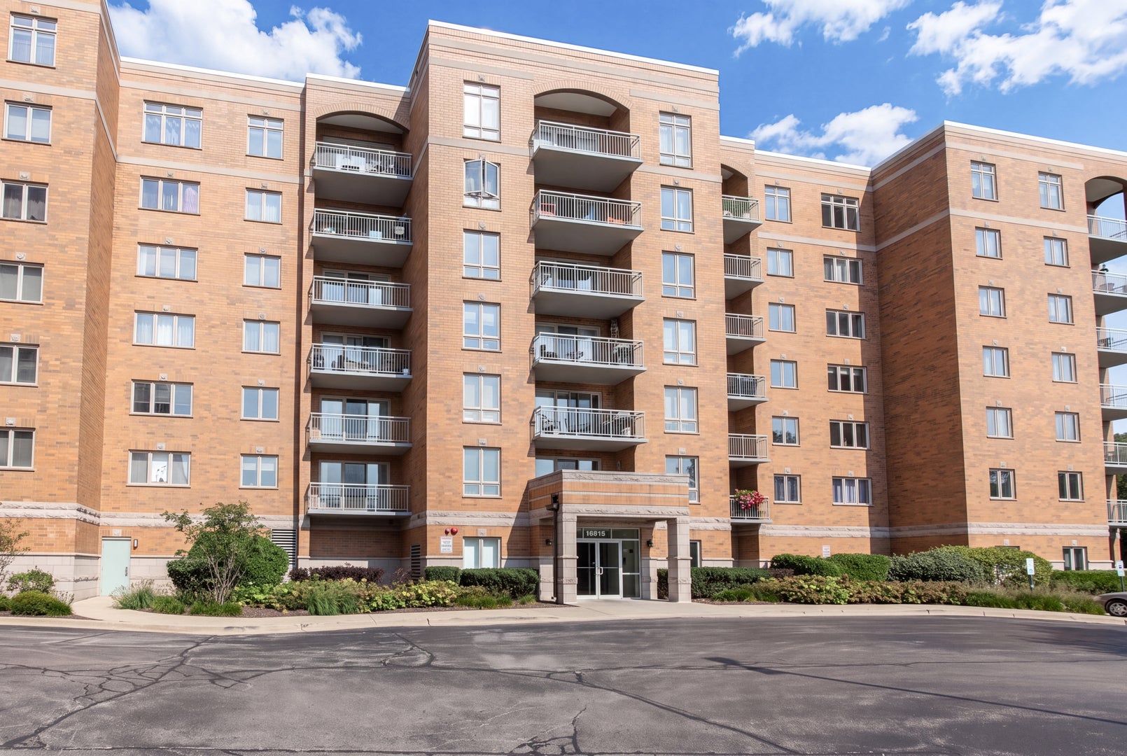 6815 N Milwaukee Avenue 507