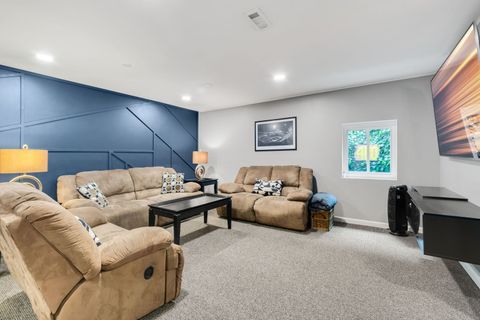 Tiny photo for 705 Ascot Court, Hoffman Estates, IL 60169 (MLS # 12601260)