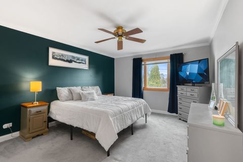 Tiny photo for 705 Ascot Court, Hoffman Estates, IL 60169 (MLS # 12601260)