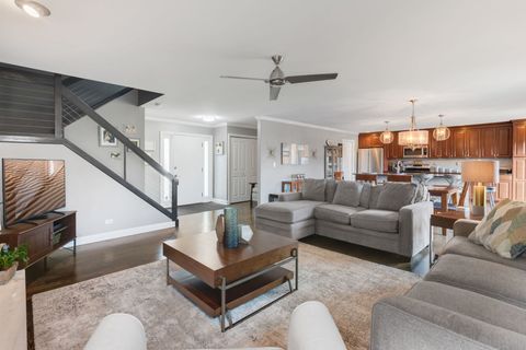 Tiny photo for 705 Ascot Court, Hoffman Estates, IL 60169 (MLS # 12601260)