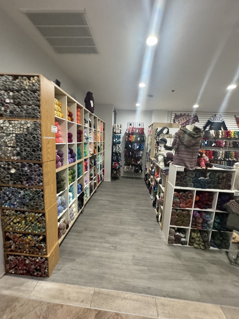 633 S Plymouth Court