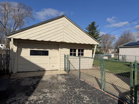 Tiny photo for 632 N Edgewood Avenue, Lombard, IL 60148 (MLS # 12599464)