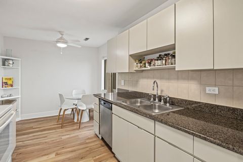 Tiny photo for 3050 Pheasant Creek Drive #305, Northbrook, IL 60062 (MLS # 12522837)