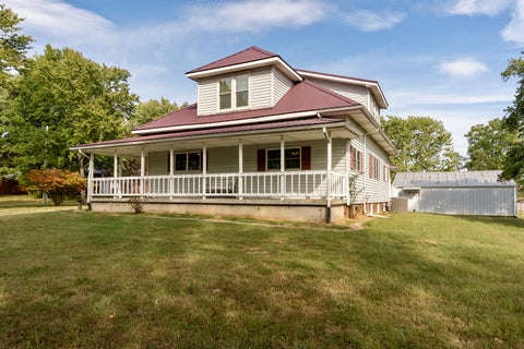 Tiny photo for 2001 N State Street, Marion, IL 62959 (MLS # 12773987)