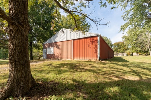 Tiny photo for 2001 N State Street, Marion, IL 62959 (MLS # 12773987)