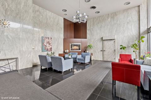 Tiny photo for 6145 N SHERIDAN Road #28D, Chicago, IL 60660 (MLS # 12585536)