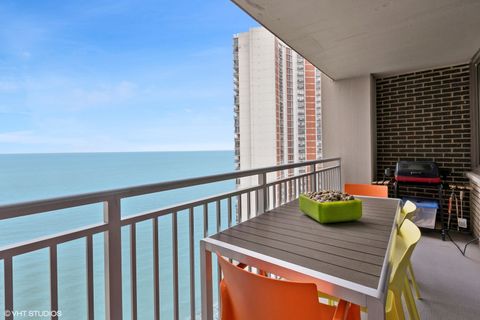 Tiny photo for 6145 N SHERIDAN Road #28D, Chicago, IL 60660 (MLS # 12585536)