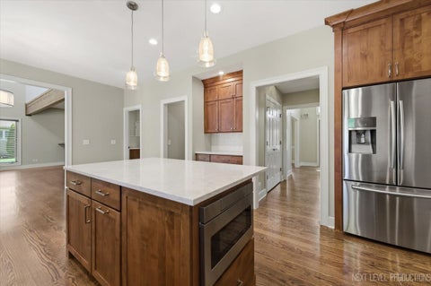Tiny photo for 230 Persimmon Drive, St. Charles, IL 60174 (MLS # 12659052)