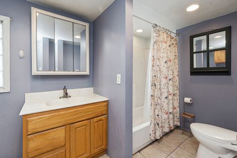 Tiny photo for 9827 Melvina Avenue, Oak Lawn, IL 60453 (MLS # 12635411)