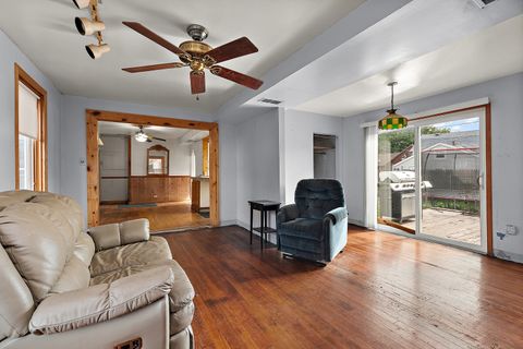 Tiny photo for 9827 Melvina Avenue, Oak Lawn, IL 60453 (MLS # 12635411)