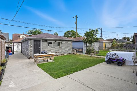 Tiny photo for 2531 N Major Avenue, Chicago, IL 60639 (MLS # 12481468)