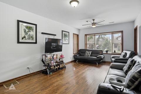 Tiny photo for 2531 N Major Avenue, Chicago, IL 60639 (MLS # 12481468)