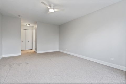 Tiny photo for 1500 OAK Avenue #4C, Evanston, IL 60201 (MLS # 12579817)