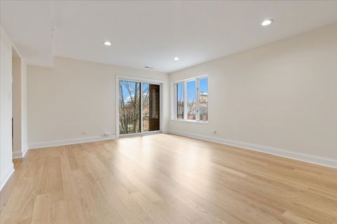 Tiny photo for 1500 OAK Avenue #4C, Evanston, IL 60201 (MLS # 12579817)