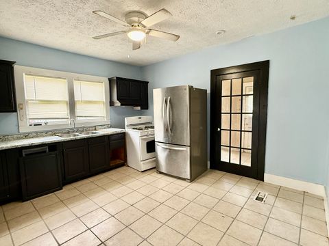 Tiny photo for 203 W 12th St, Metropolis, IL 62960 (MLS # 12594293)